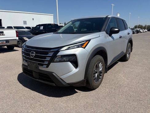 Used 2024 Nissan Rogue S AWD/4WD image 1