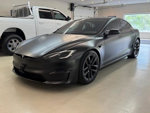 Used 2022 Tesla Model S Standard Range AWD/4WD image 1
