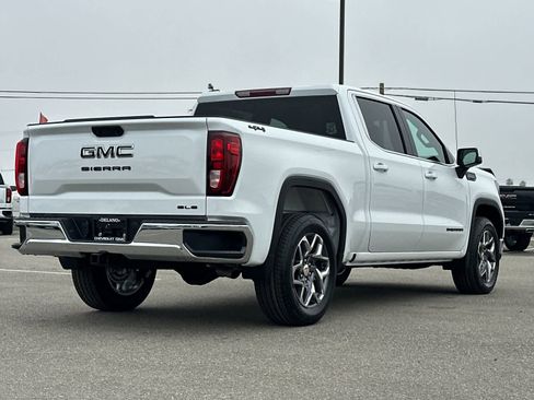 New 2026 GMC Sierra 1500 SLE w/ LPO, Black Badging Package image 5