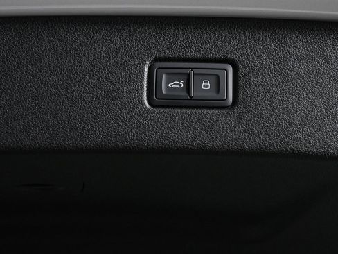 New 2025 Audi Q7 3.0T Premium Plus image 34