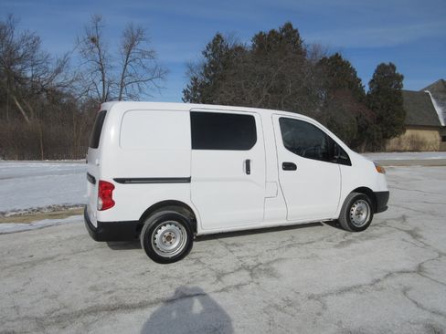 Used 2017 Chevrolet City Express LS image 6