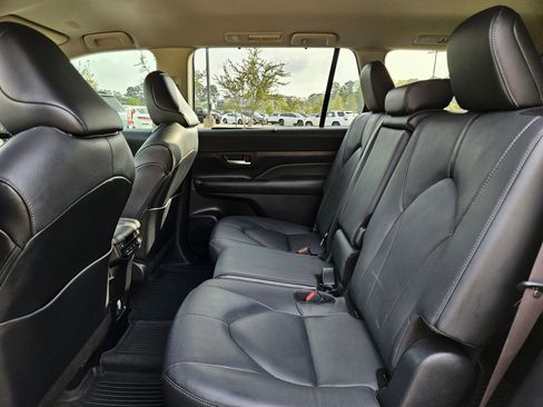 Used 2024 Toyota Grand Highlander Limited image 35