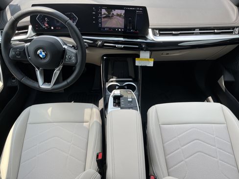 New 2025 BMW X1 xDrive28i w/ Convenience Package image 3