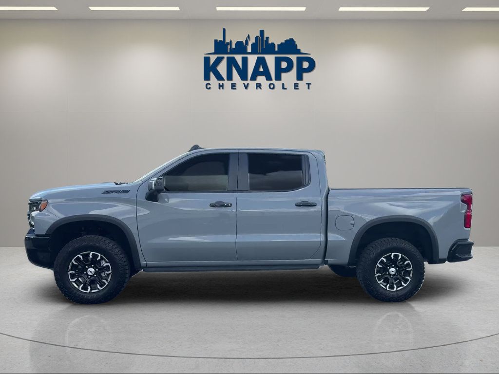 Used 2024 Chevrolet Silverado 1500 ZR2 w/ Technology Package AWD/4WD image 2