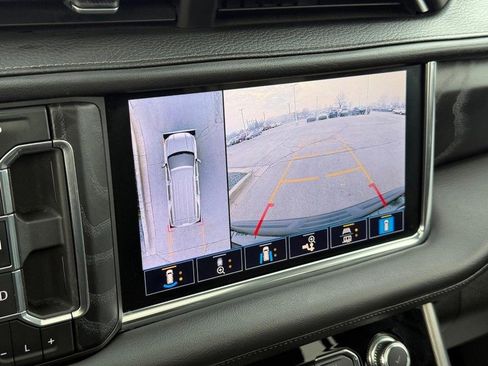 Used 2021 GMC Yukon XL Denali w/ Denali Premium Package image 25