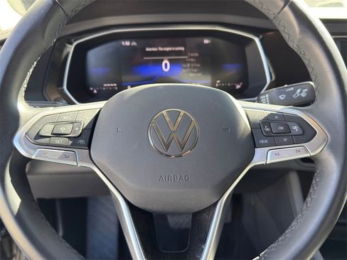 Used 2024 Volkswagen Jetta SE image 16