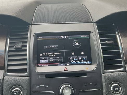 Used 2015 Ford Taurus Limited image 15