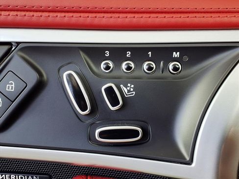 Used 2021 Jaguar F-TYPE First Edition image 9