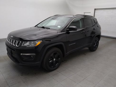 Used 2018 Jeep Compass Latitude w/ Popular Equipment Group image 2