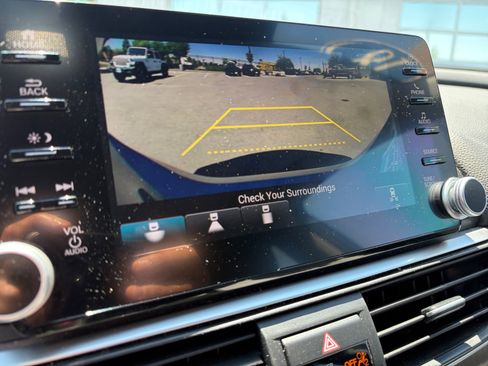 Used 2018 Honda Accord EX-L image 23