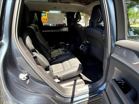 New 2025 Volvo EX90 Ultra image 27