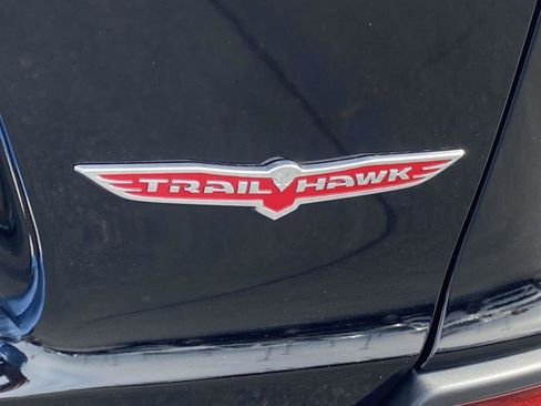 Certified 2022 Jeep Cherokee Trailhawk w/ Trailer Tow Group image 9