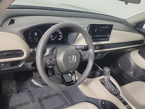 Certified 2023 Honda HR-V LX image 17