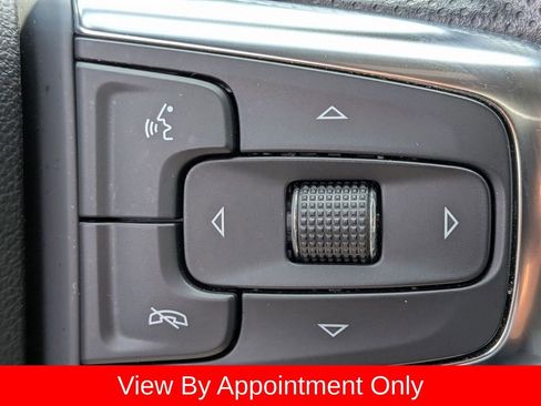 Used 2025 Chevrolet Blazer LT FWD image 26