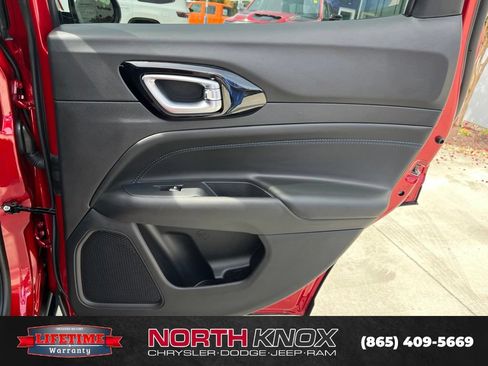 New 2026 Jeep Compass Latitude AWD/4WD image 22