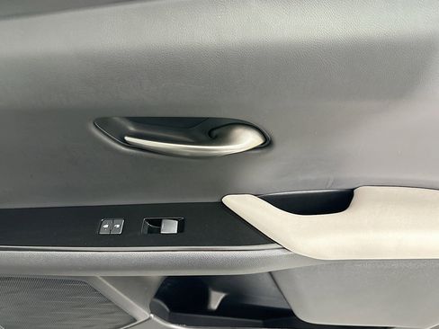 Used 2023 Lexus UX 250h UX 250h image 21