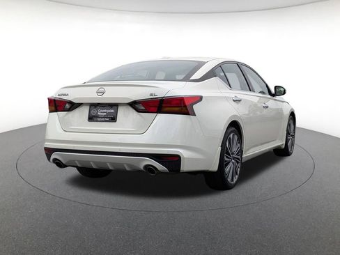 Used 2025 Nissan Altima 2.5 SL FWD image 5