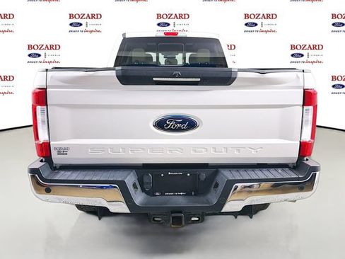 Used 2017 Ford F250 Lariat w/ Lariat Ultimate Package AWD/4WD image 7