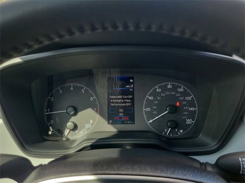 Used 2025 Toyota Corolla SE image 17