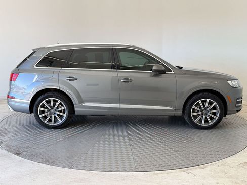 Used 2017 Audi Q7 3.0T Premium Plus w/ Premium Plus Package AWD/4WD image 8