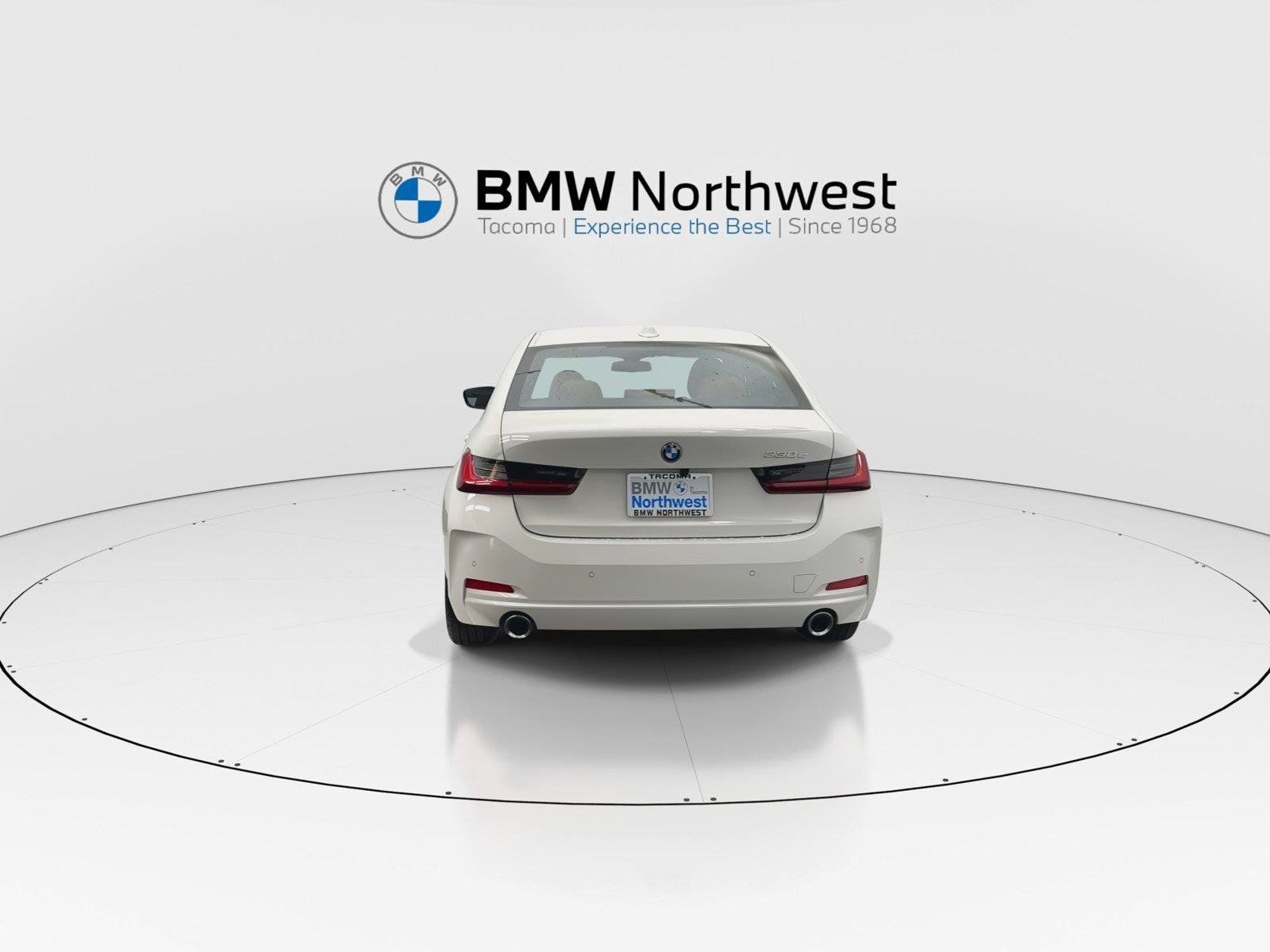 Used 2024 BMW 330e w/ Convenience Package RWD image 2