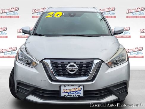 Used 2020 Nissan Kicks SV image 4