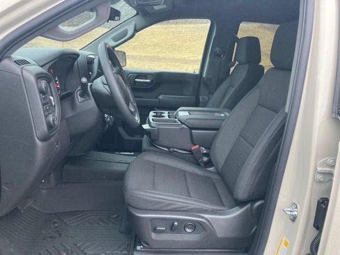New 2026 Chevrolet Silverado 1500 Custom Trail Boss w/ Turbomax Blackout Package AWD/4WD image 11