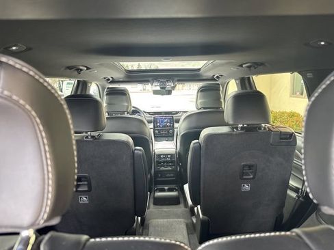 Used 2021 Jeep Grand Cherokee L Overland w/ Luxury Tech Group IV AWD/4WD image 27