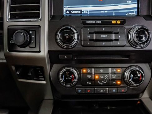 Used 2017 Ford F250 King Ranch w/ King Ranch Ultimate Package AWD/4WD image 27