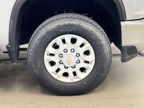 Used 2023 Chevrolet Silverado 2500 LTZ w/ LTZ Convenience Package image 4