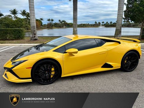 Used 2023 Lamborghini Huracan Tecnica image 1