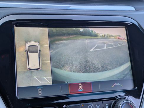 Used 2019 Chevrolet Bolt Premier w/ Infotainment Package FWD image 26