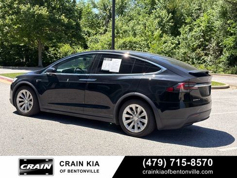 Used 2017 Tesla Model X 75D AWD/4WD image 8