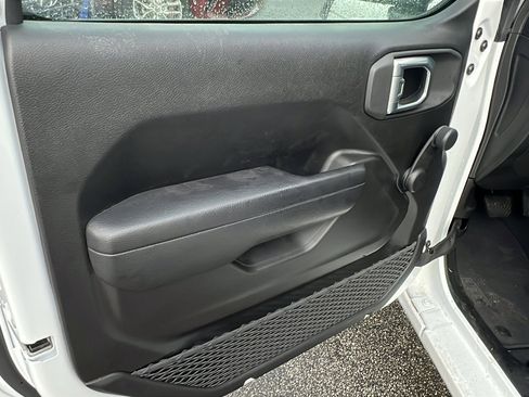 Used 2024 Jeep Wrangler Sport image 14