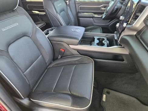 Used 2025 RAM 1500 Laramie w/ Sport Appearance Package AWD/4WD image 17