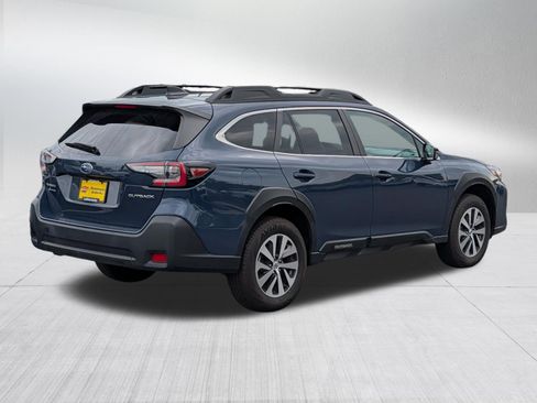 Used 2025 Subaru Outback Premium AWD/4WD image 7