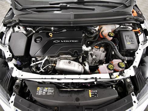 Used 2018 Chevrolet Volt LT FWD image 12