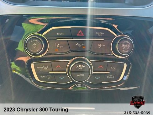 Used 2023 Chrysler 300 Touring w/ Safetytec Plus Group RWD image 18