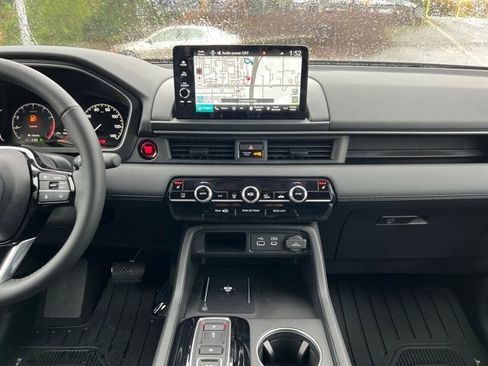 New 2025 Honda Pilot Touring image 19