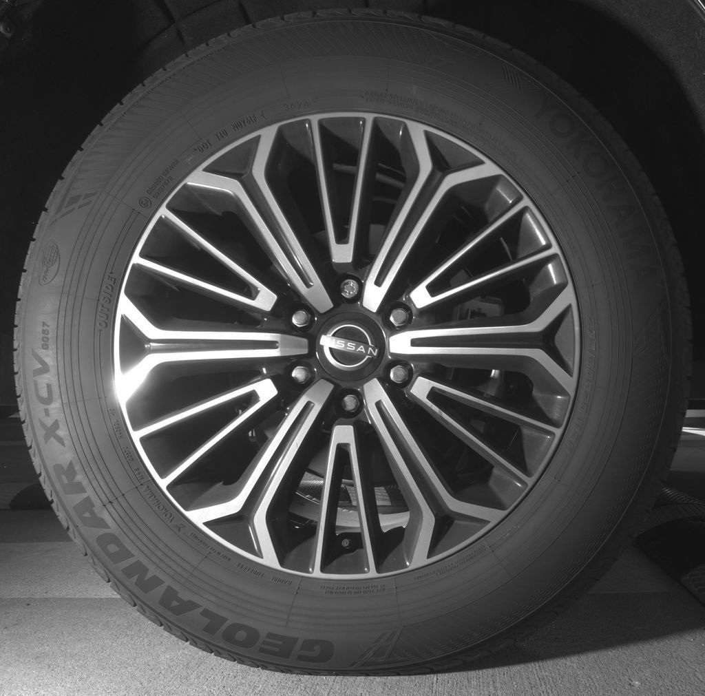 Used 2025 Nissan Armada Platinum RWD image 15