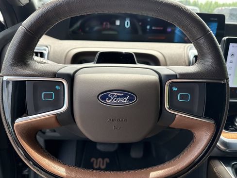 Used 2025 Ford Expedition King Ranch AWD/4WD image 24