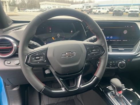 New 2026 Chevrolet Trax RS w/ Sunroof Package image 24