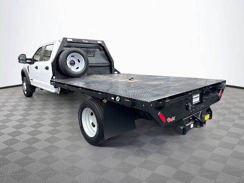 Used 2022 Ford F550 4x4 Crew Cab Super Duty w/ Power Equipment Group image 5