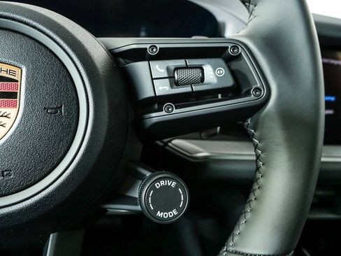 New 2026 Porsche Cayenne AWD image 12