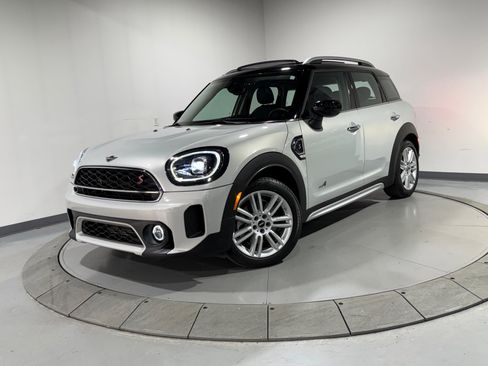 Used 2023 MINI Cooper Countryman S w/ Signature Upholstery Package image 2