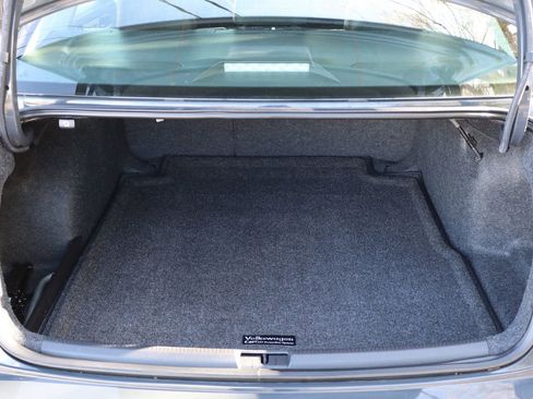 Used 2018 Volkswagen Passat 2.0T R-Line image 14