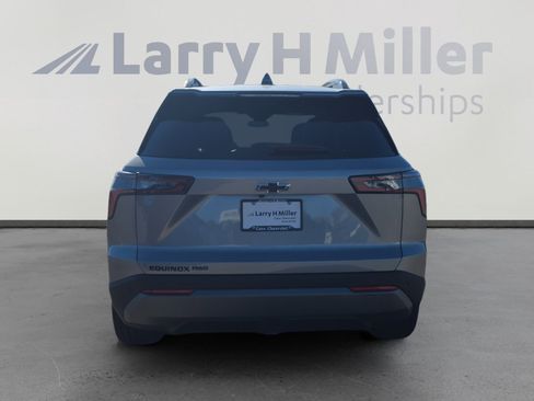 New 2026 Chevrolet Equinox LT w/ Midnight Edition image 4