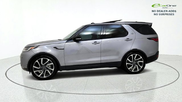 Used 2025 Land Rover Discovery S AWD/4WD image 4