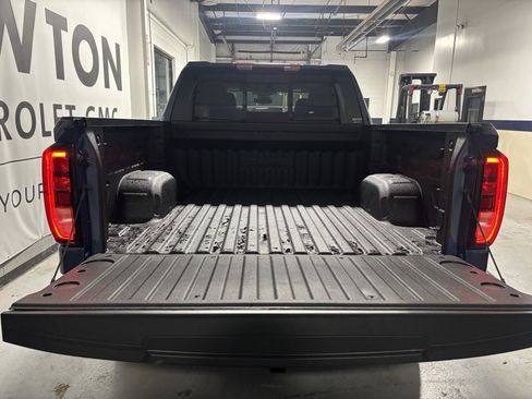 New 2026 GMC Sierra 1500 Elevation image 31