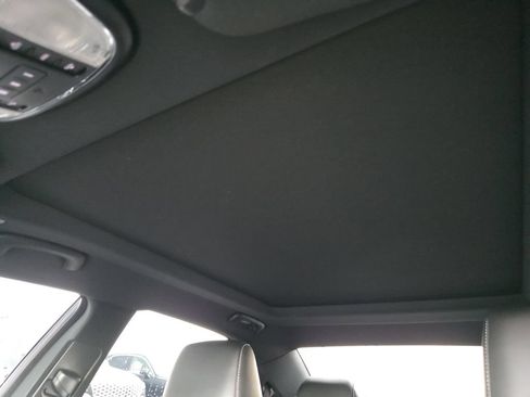 Used 2023 Chrysler 300 C RWD image 29